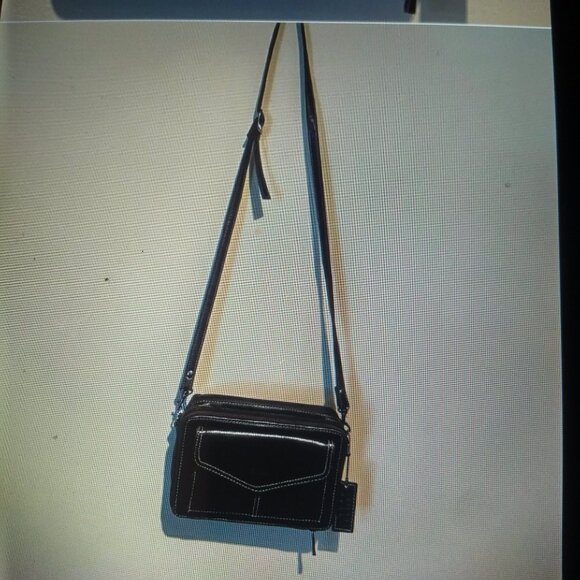 Black Italian designed shoulder bag - Picture 9 of 13